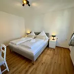 Seezeit - Lage & Nahe Am Bodensee Friedrichshafen